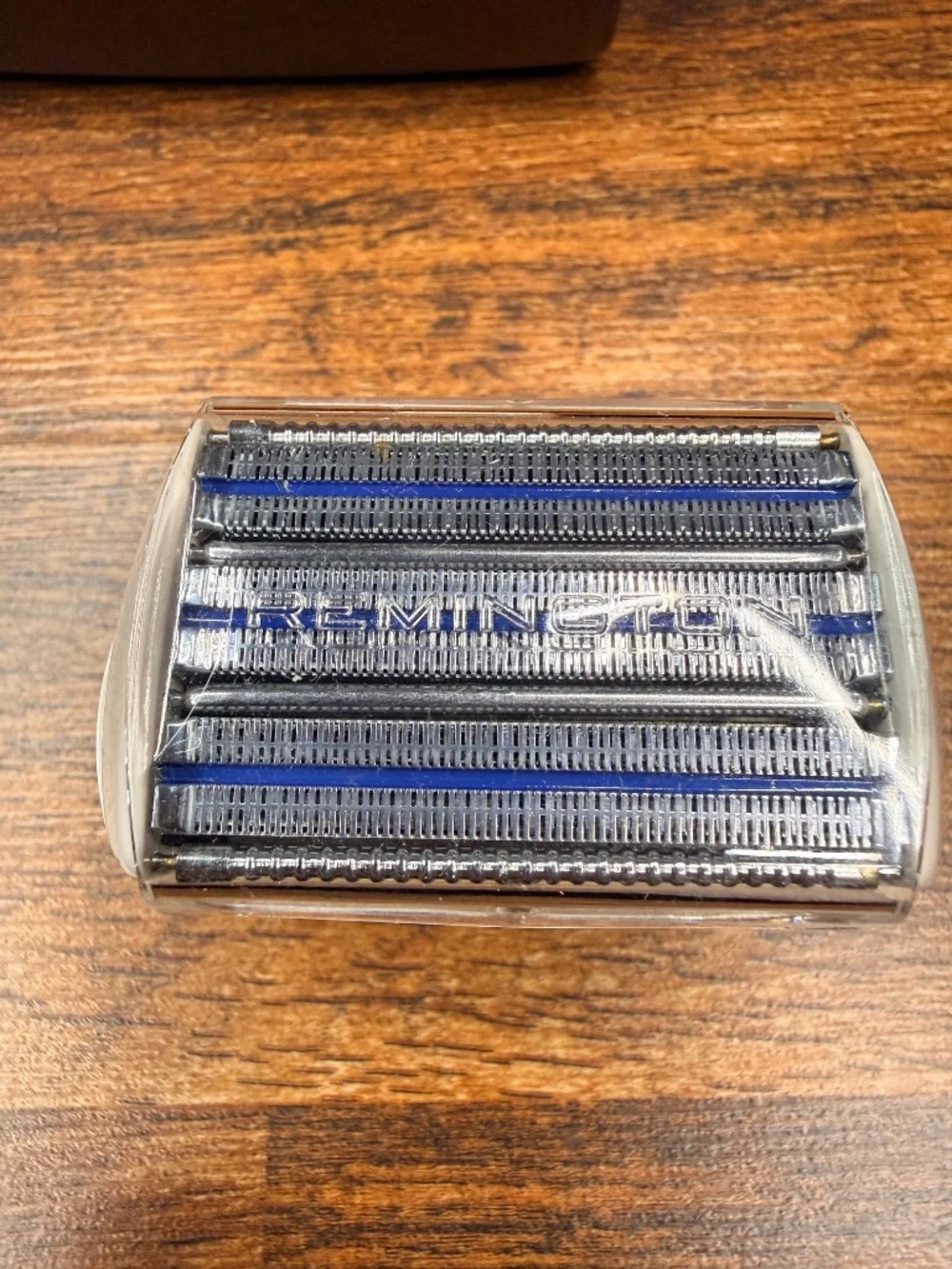 1950’s REMINGTON Rollectric Shaver with New Miracle Roller Combs